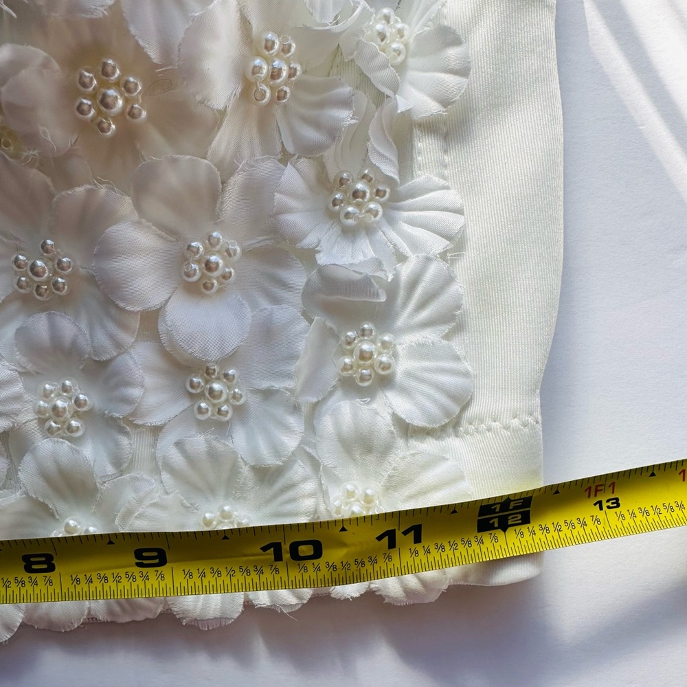Floral 3D‎ Embellished Pearls White Corset Bustier  Sz Small 36B Crop Top - Picture 8 of 8